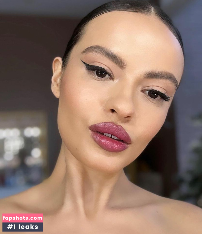 Maria Kooks gallery photo #7