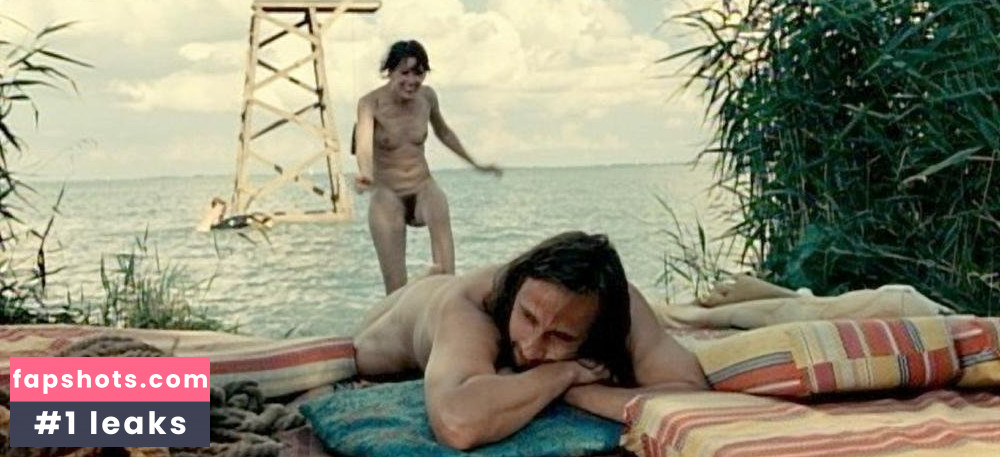 Maria Kraakman Nude Leaks OnlyFans Photos #5 - LeakJerk