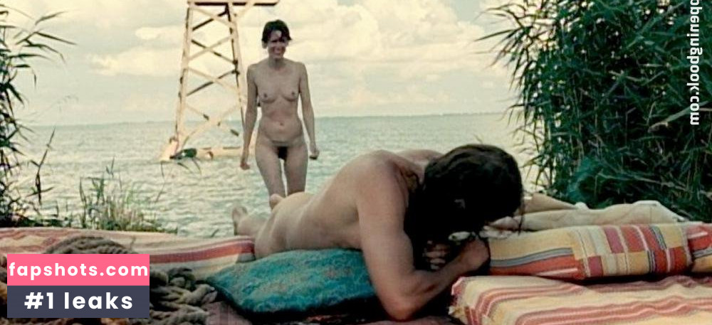 Maria Kraakman Nude Leaks OnlyFans Photos #7 - LeakJerk