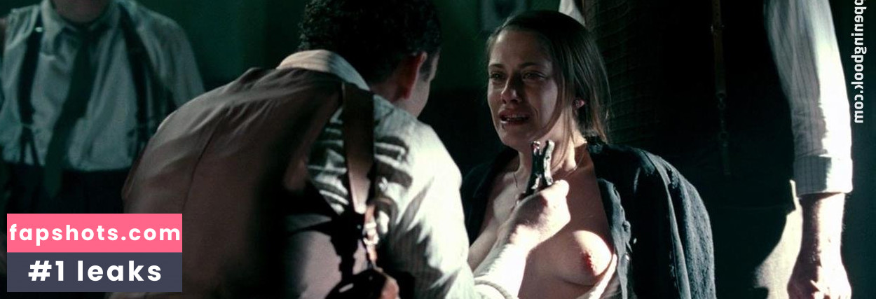 María León gallery photo #12