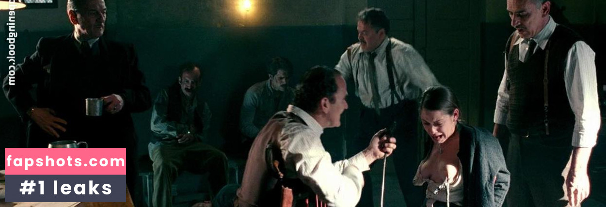 María León gallery photo #13