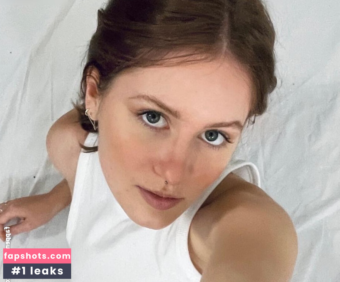 Maria.Ludovicaa nude babe gallery