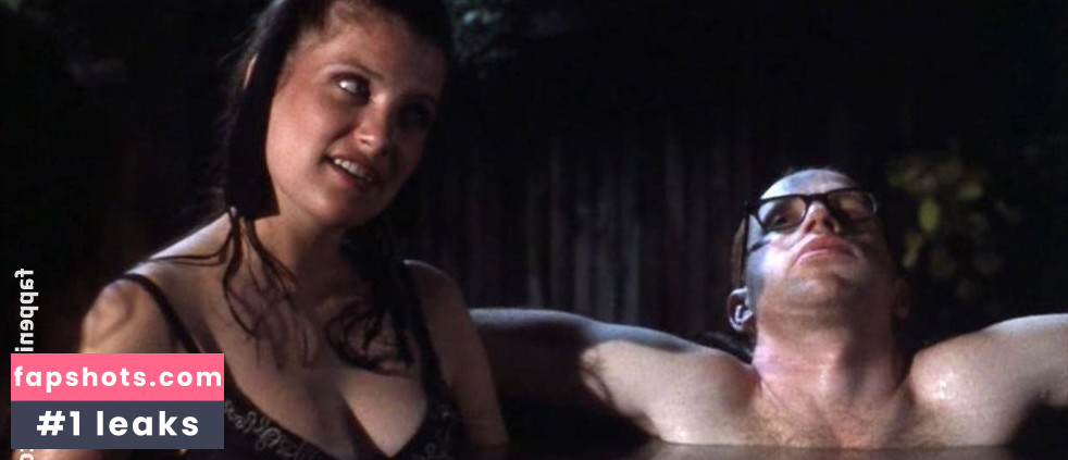 Maria McCann gallery photo #4