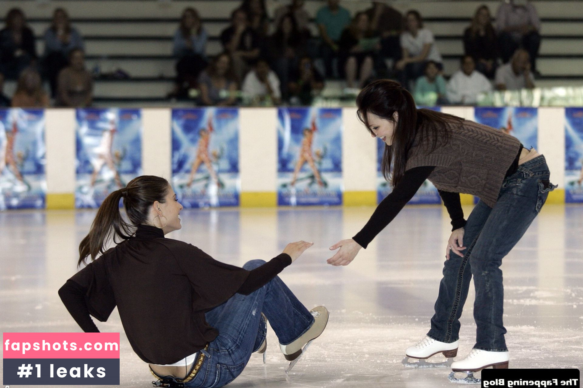 Maria Menounos gallery photo #158