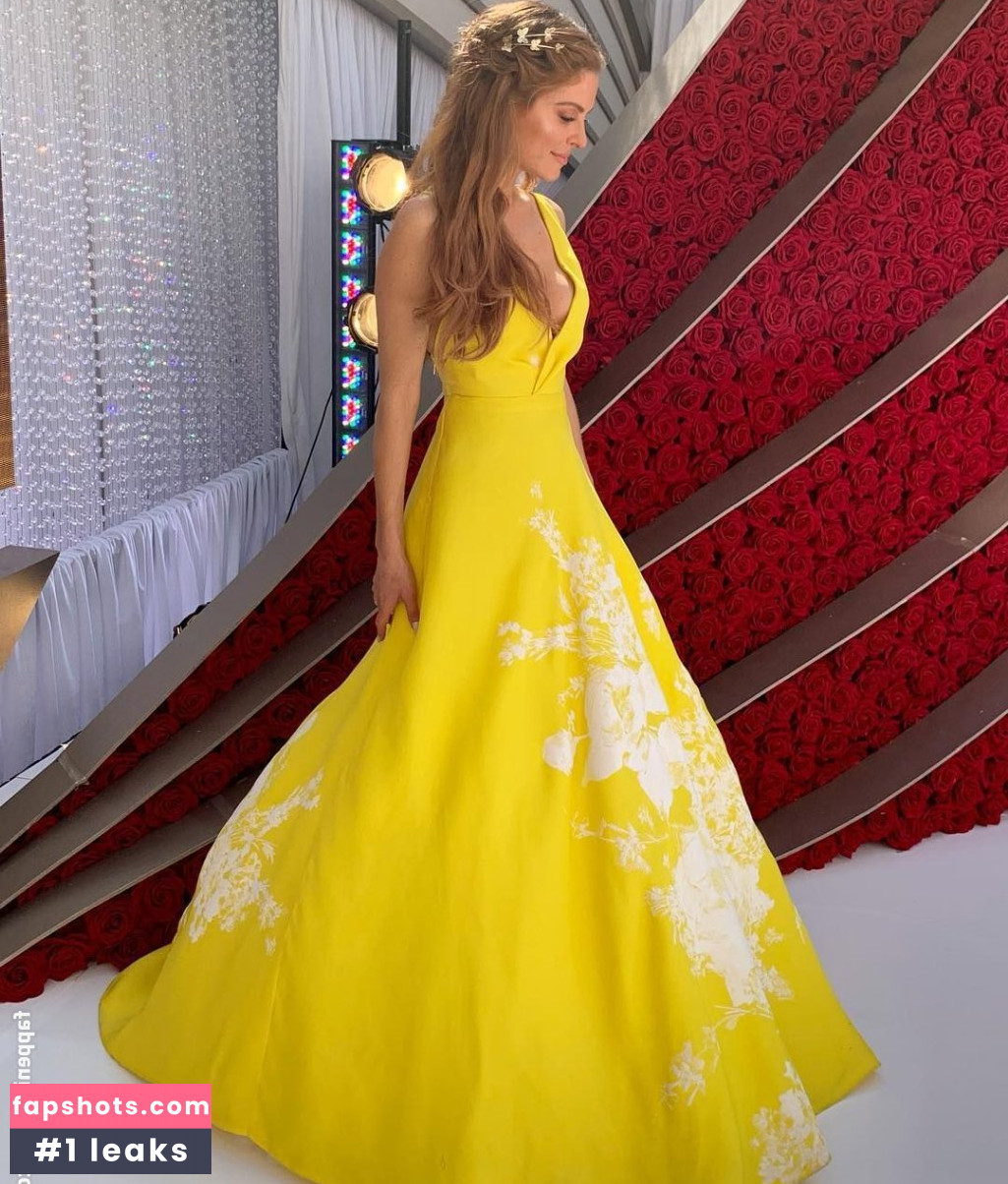 Maria Menounos gallery photo #219