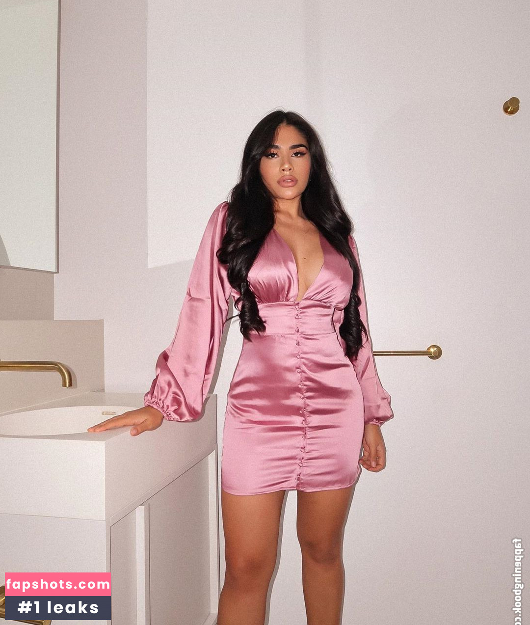 Maria Perez gallery photo #103