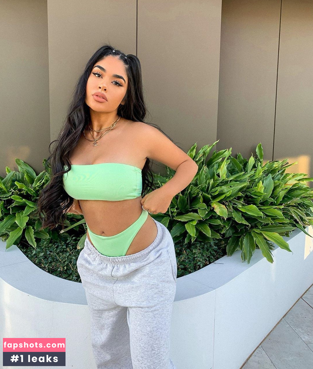 Maria Perez gallery photo #109