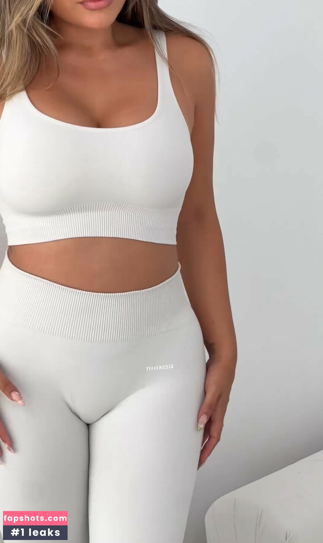 Maria Perez gallery photo #4