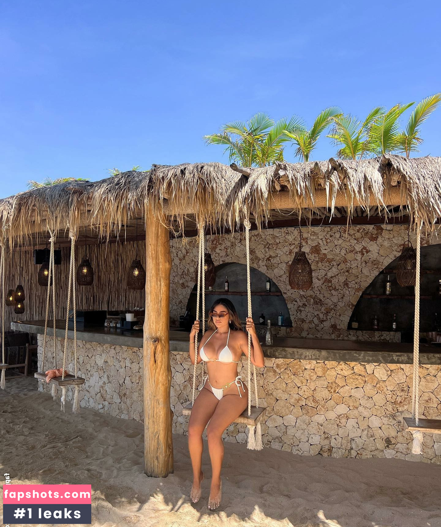 Maria Perez gallery photo #41