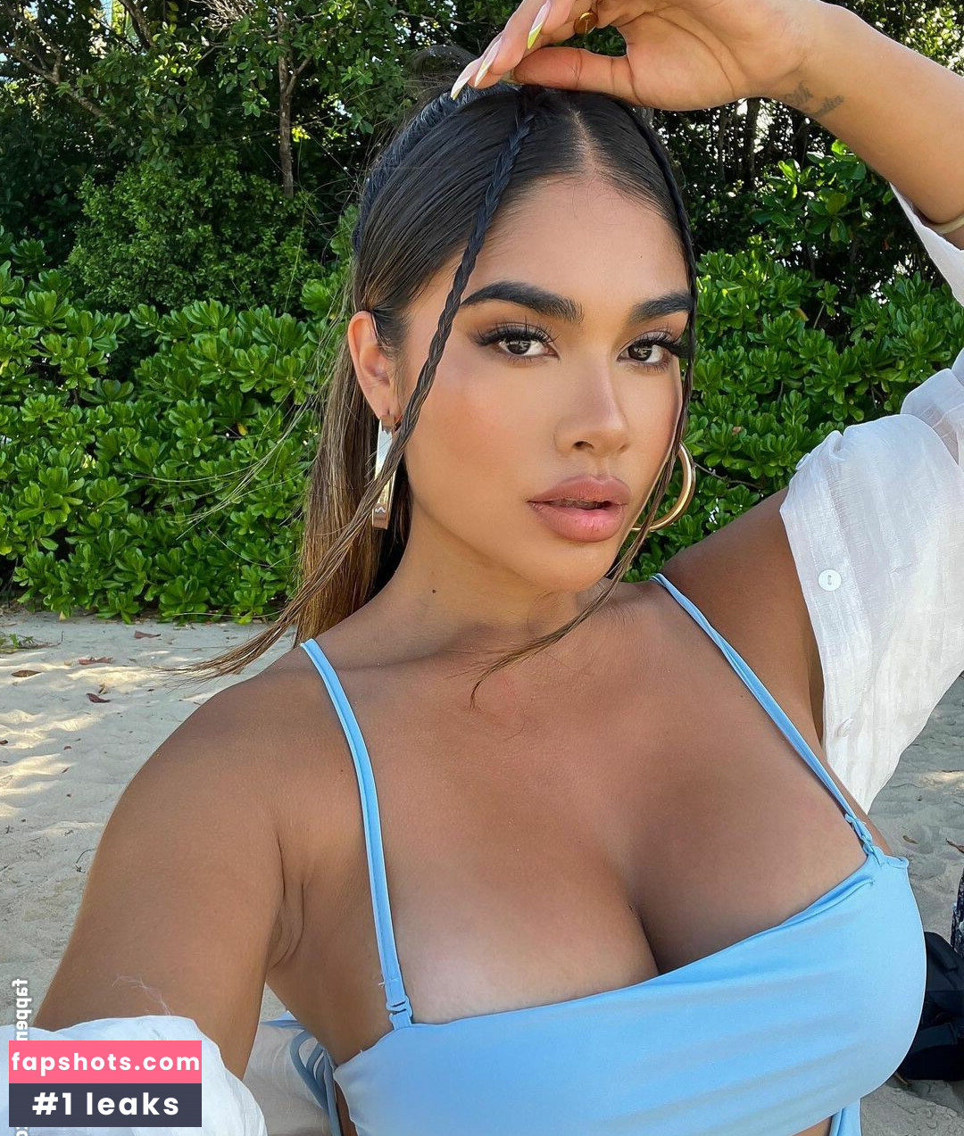 Maria Perez gallery photo #48