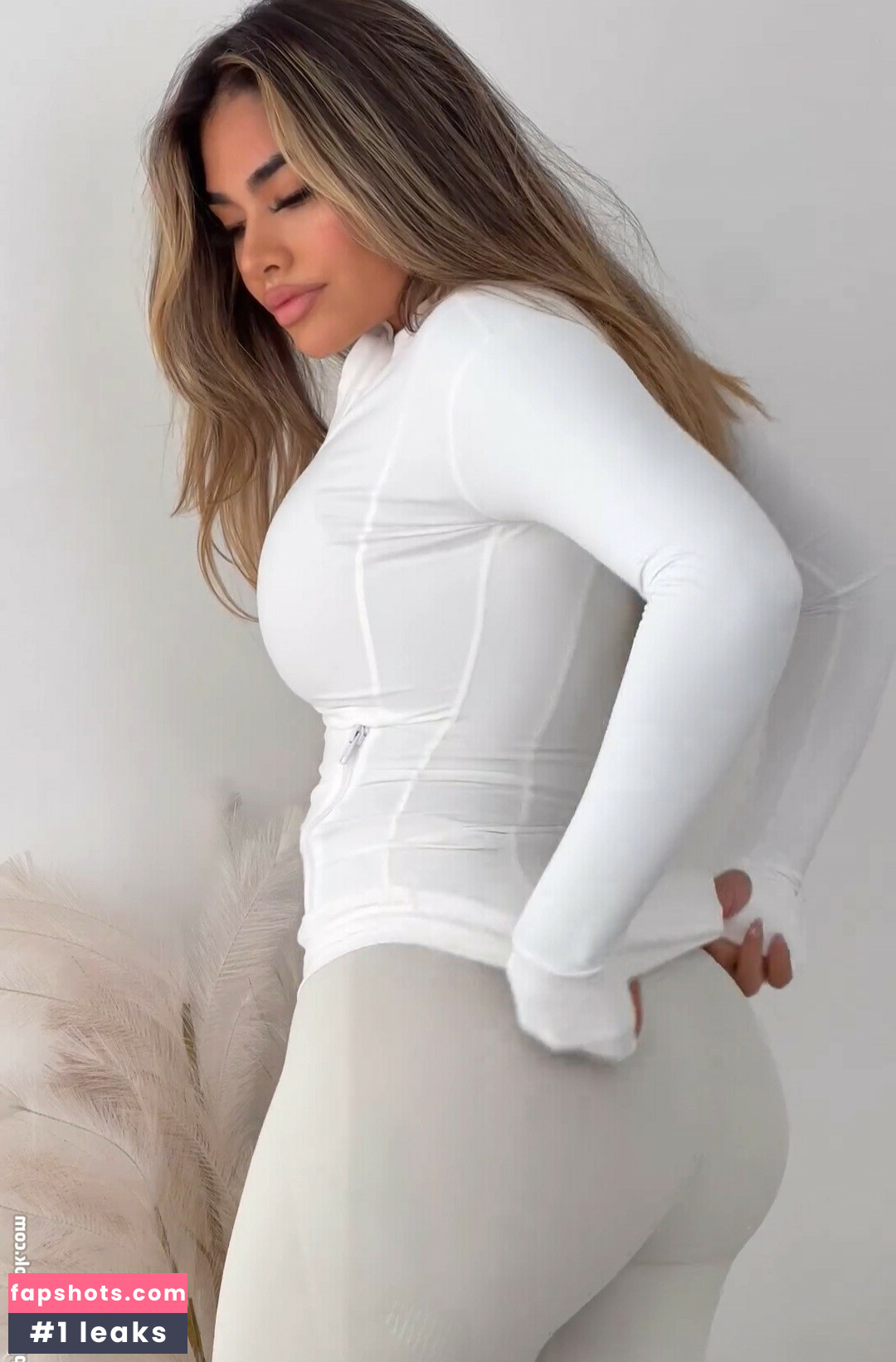 Maria Perez gallery photo #6