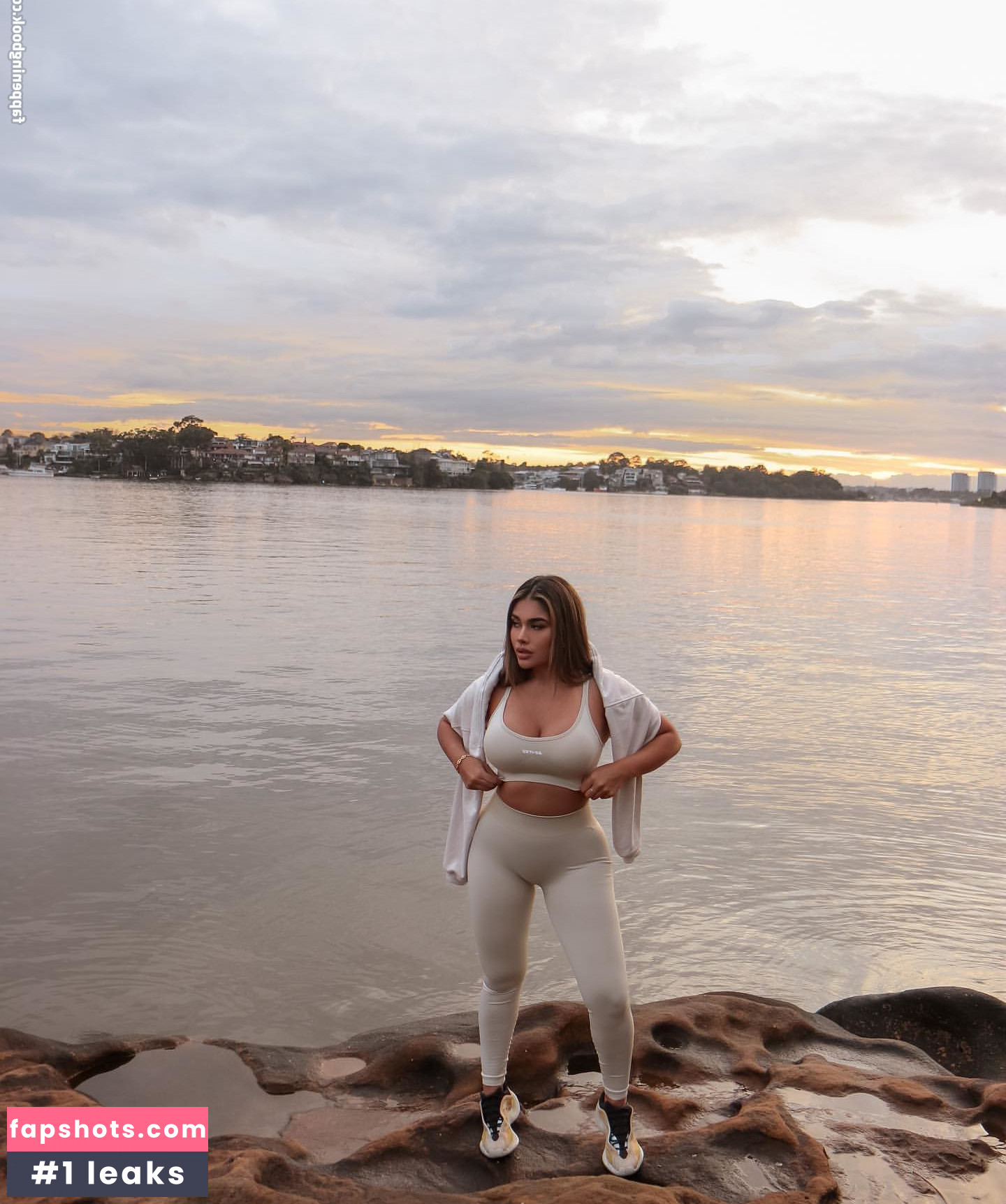 Maria Perez gallery photo #71