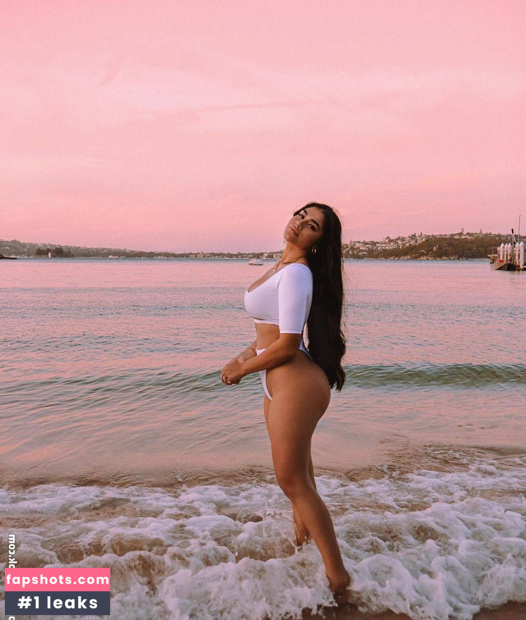 Maria Perez gallery photo #87