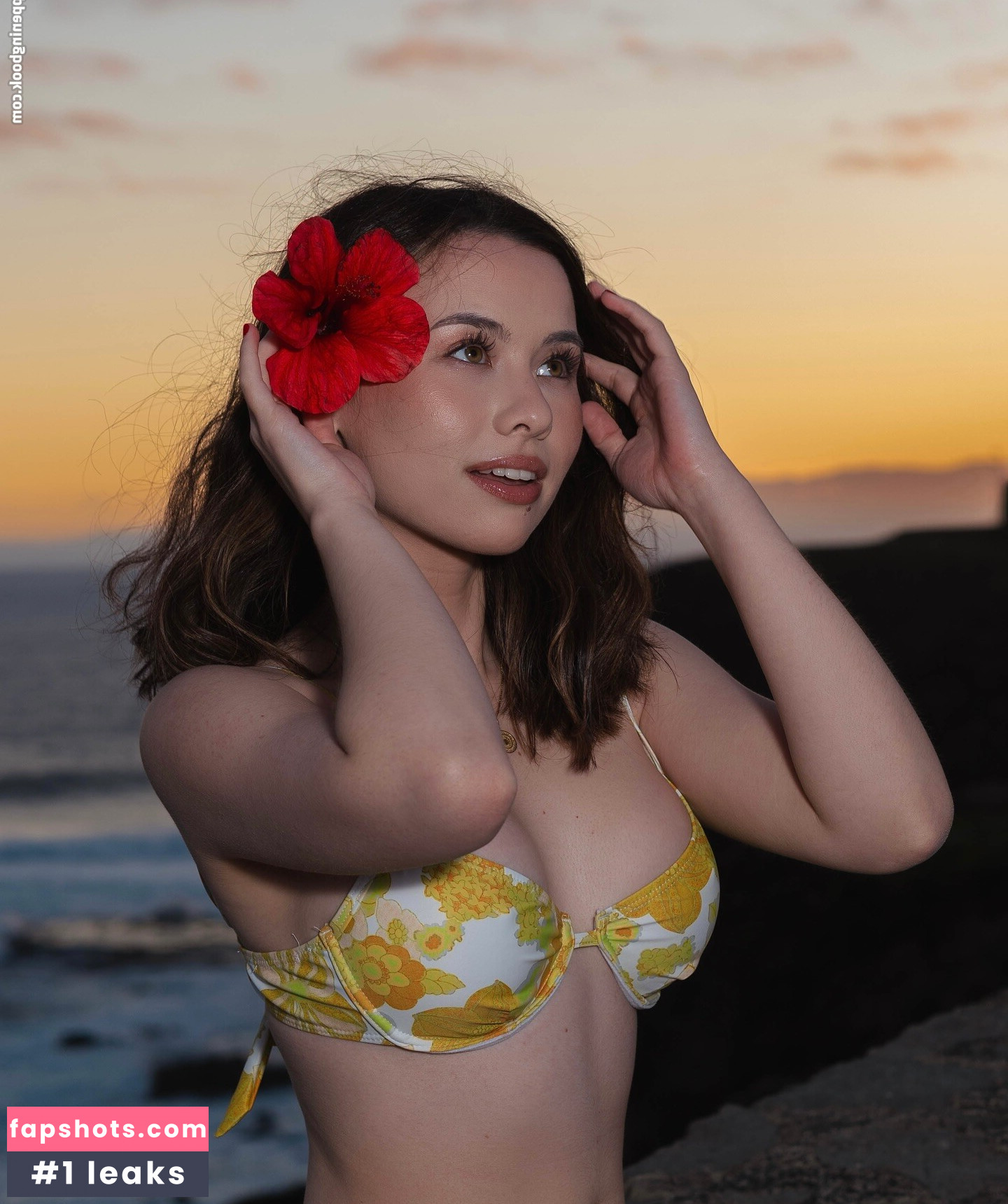 Maria Reus Huang gallery photo #2