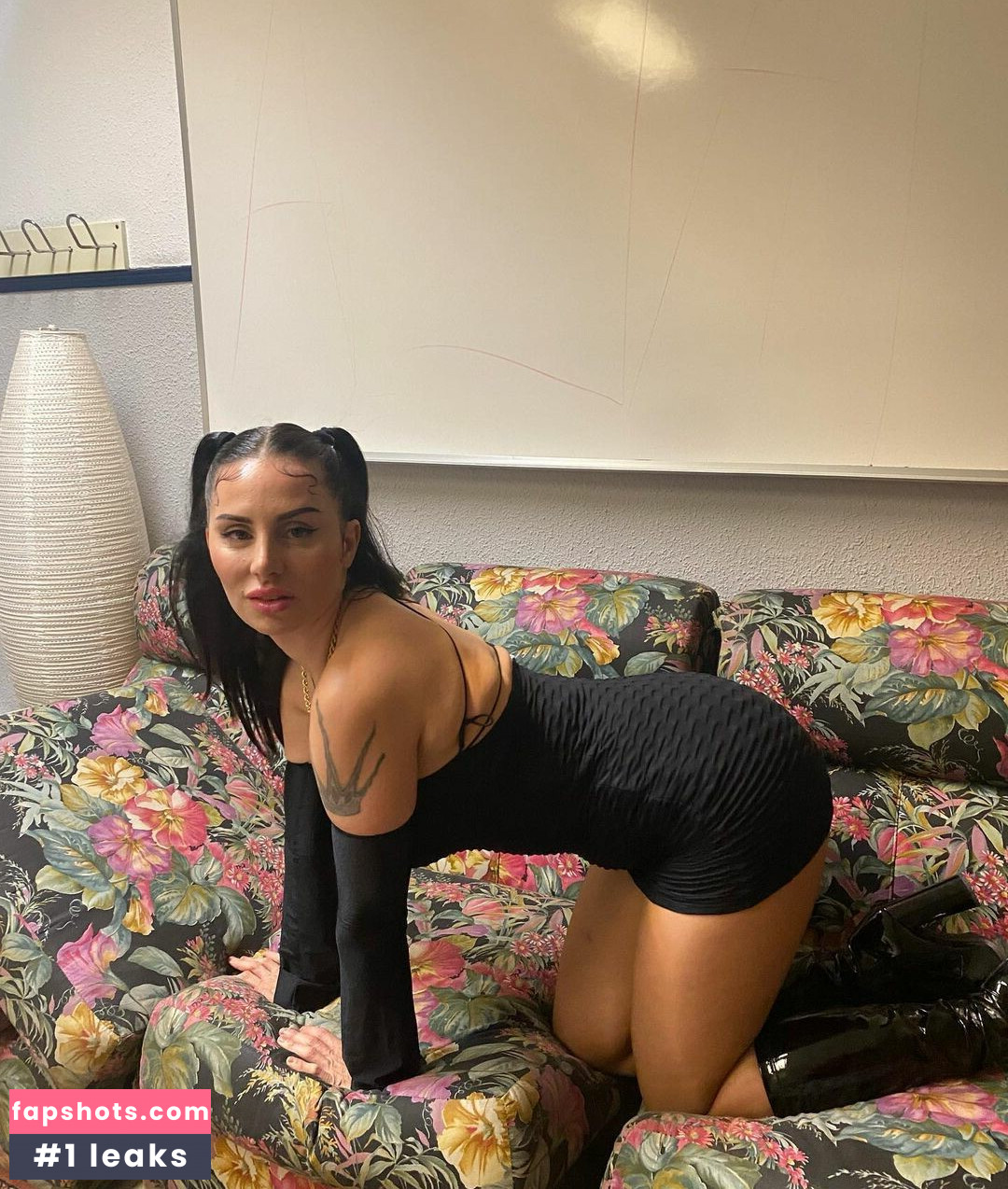 Maria Rodriguez gallery photo #43