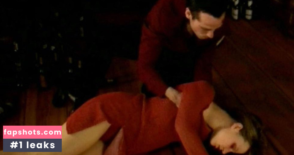 Maria Simon gallery photo #17