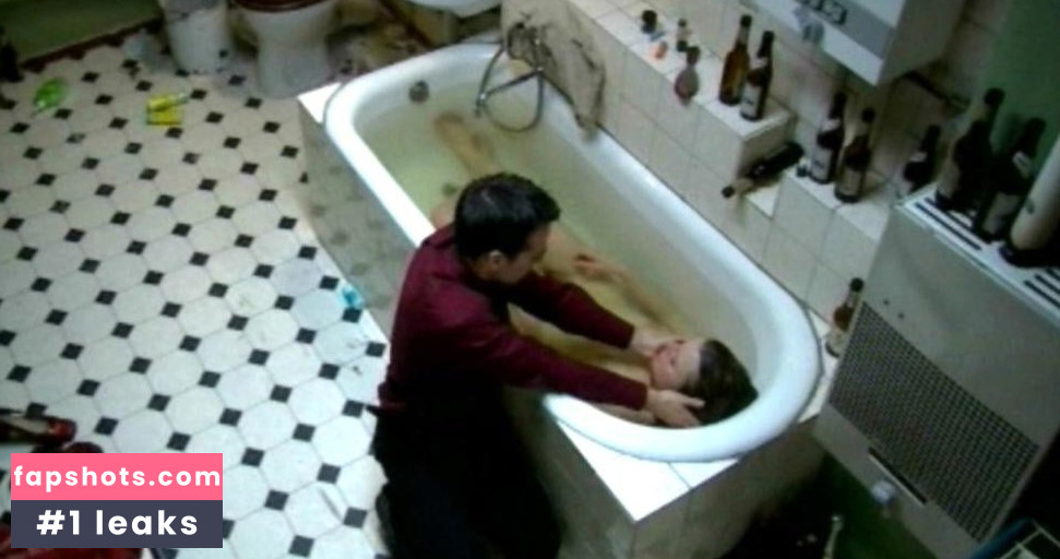 Maria Simon gallery photo #18