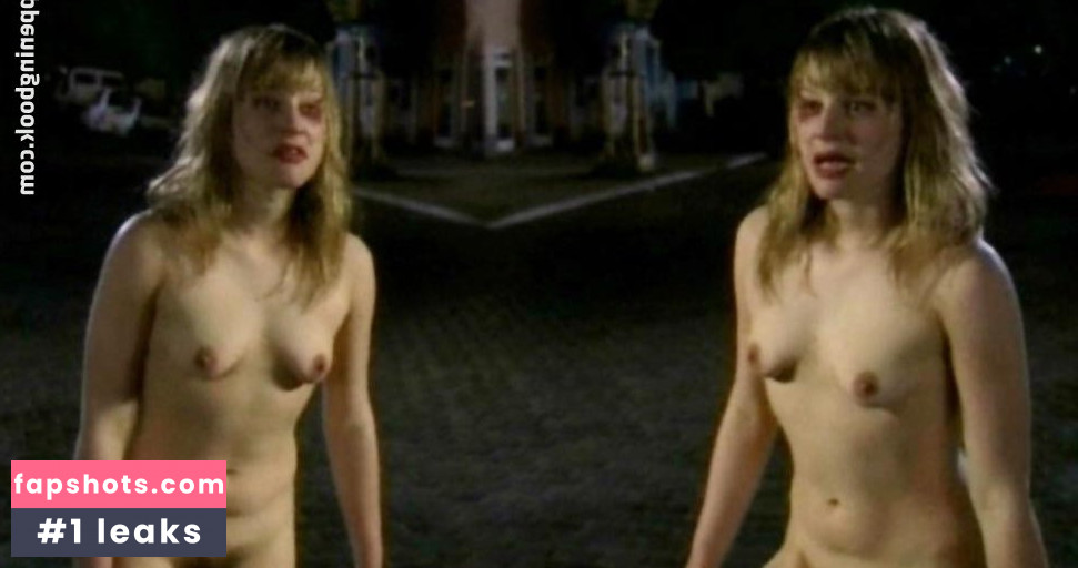 Maria Simon gallery photo #24