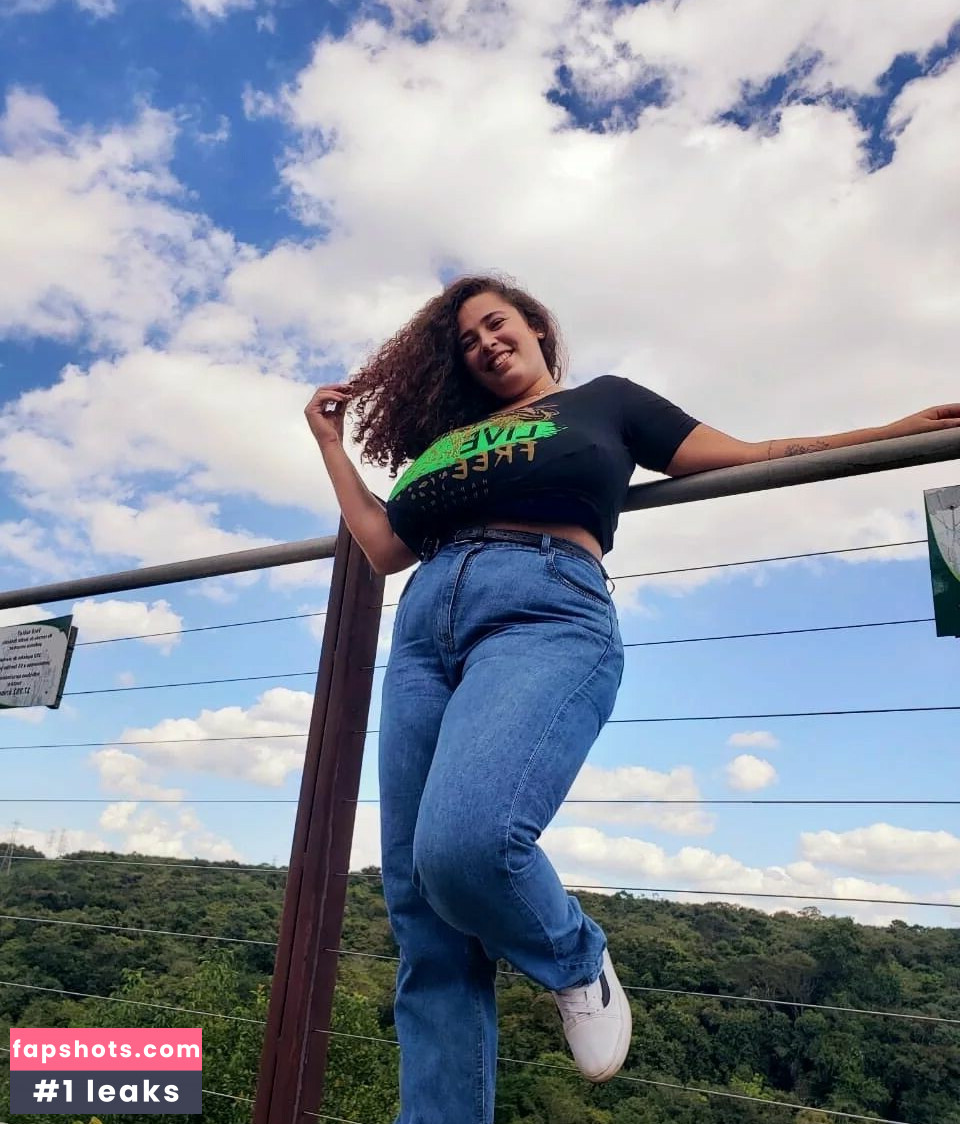 Maria T gallery photo #16