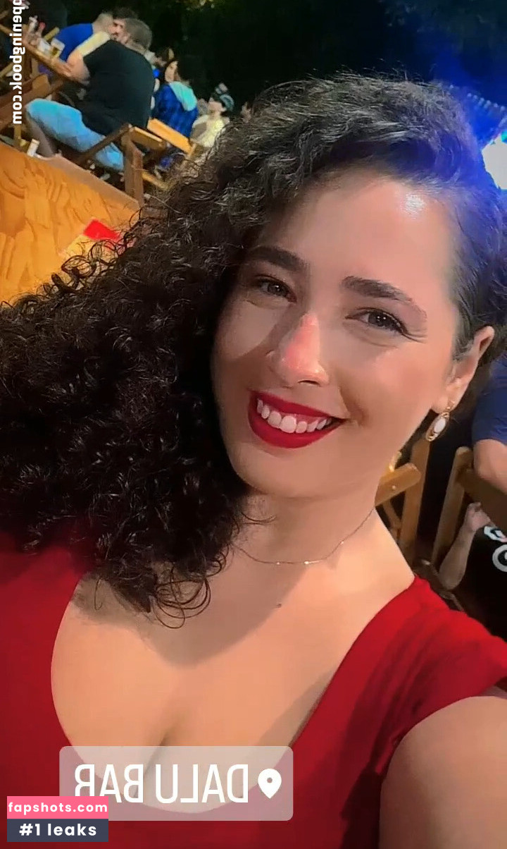 Maria T gallery photo #19