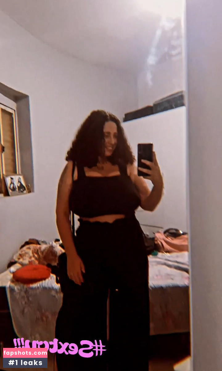 Maria T gallery photo #26