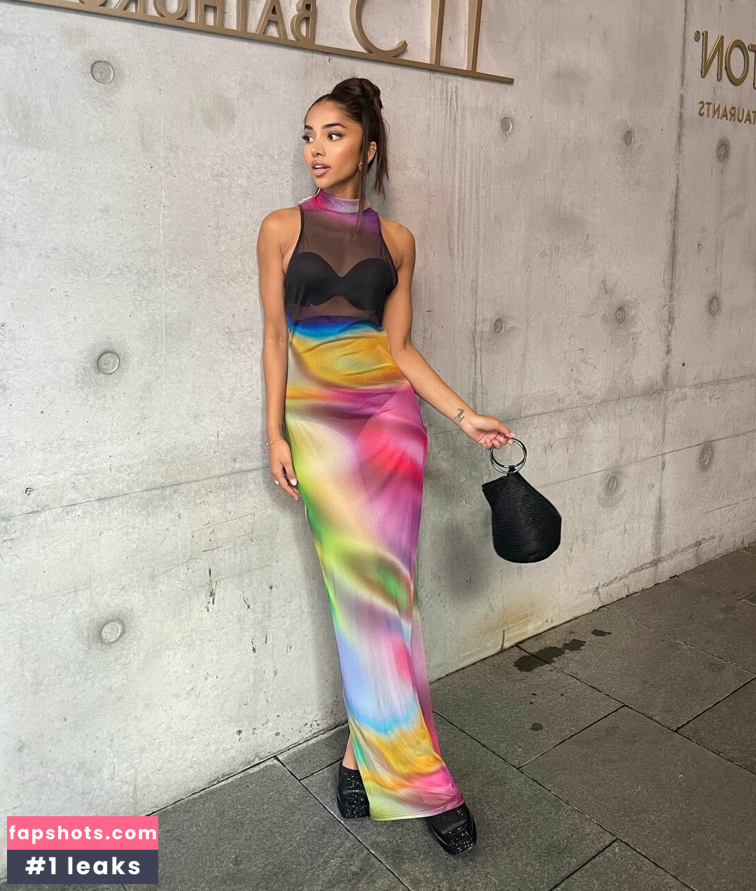 Maria Thattil gallery photo #27