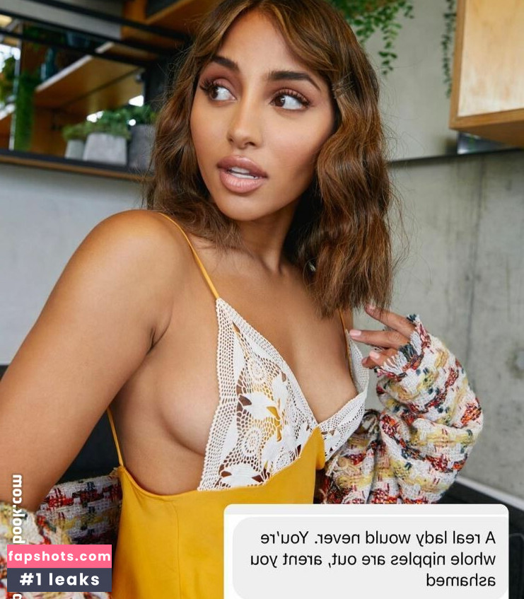 Maria Thattil gallery photo #37