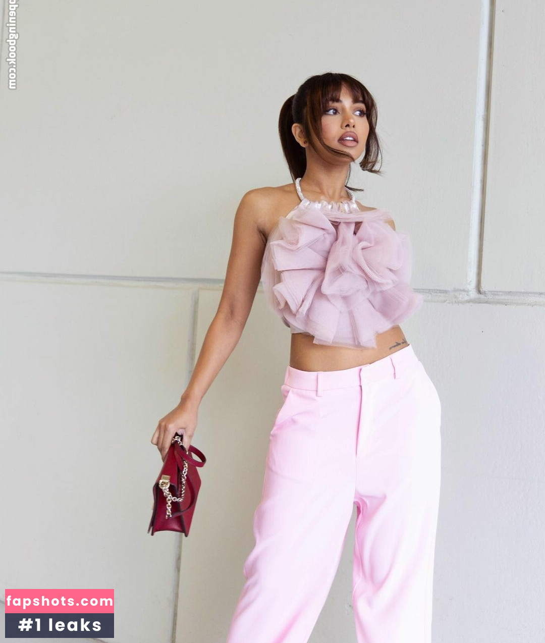 Maria Thattil gallery photo #40