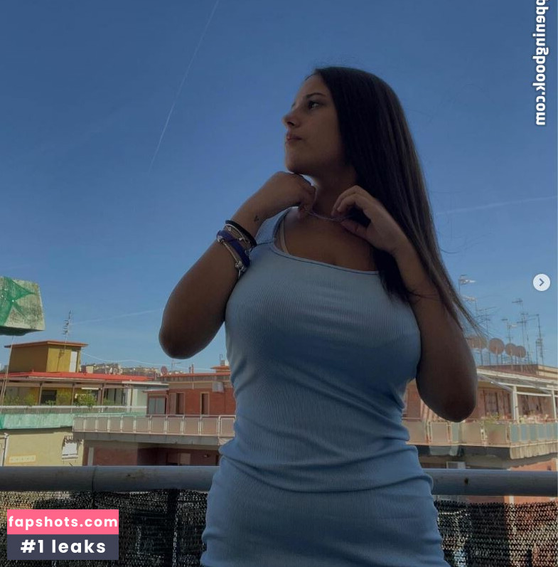 Maria Vittoria gallery photo #16