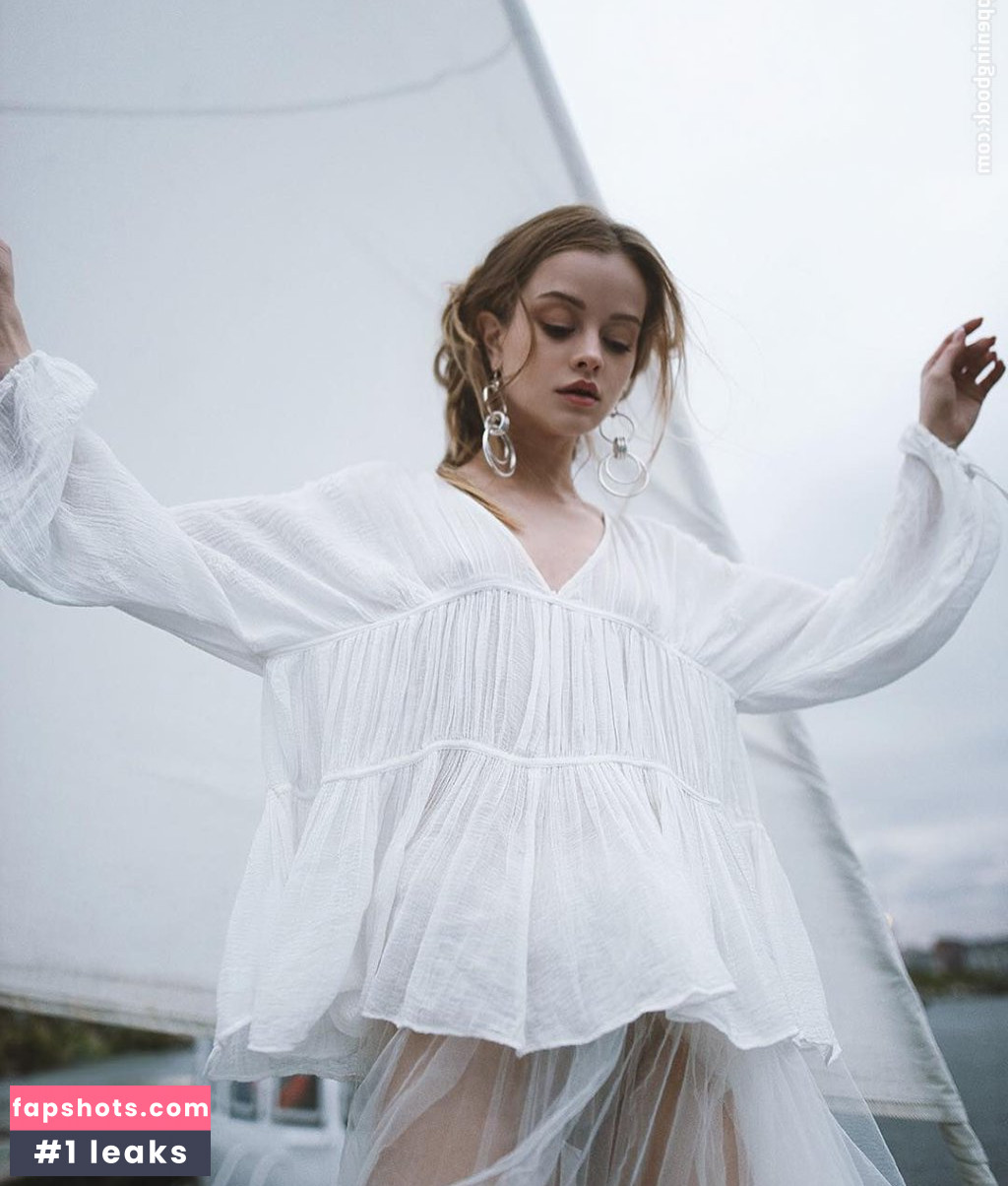 Maria Zhgenti gallery photo #14