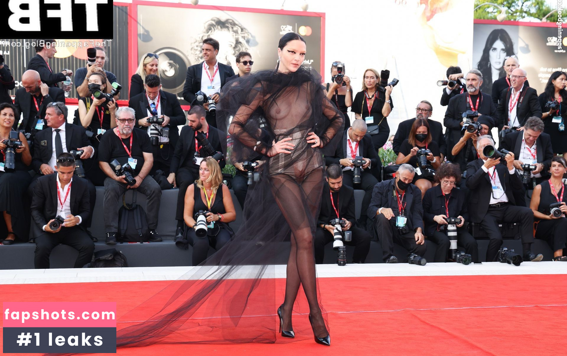 Mariacarla Boscono gallery photo #25