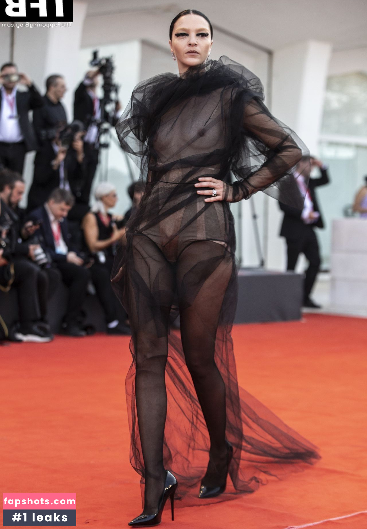 Mariacarla Boscono gallery photo #7