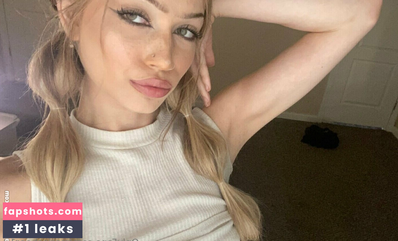 mariacheer18 gallery photo #43