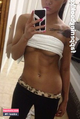 Mariah Corpus gallery photo #17