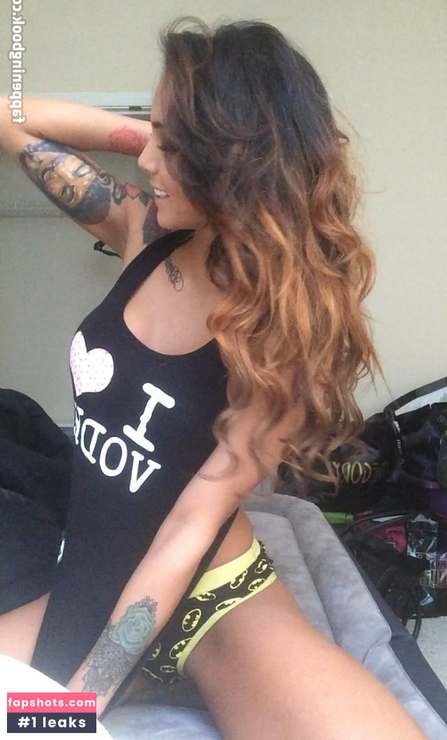 Mariah Corpus gallery photo #48