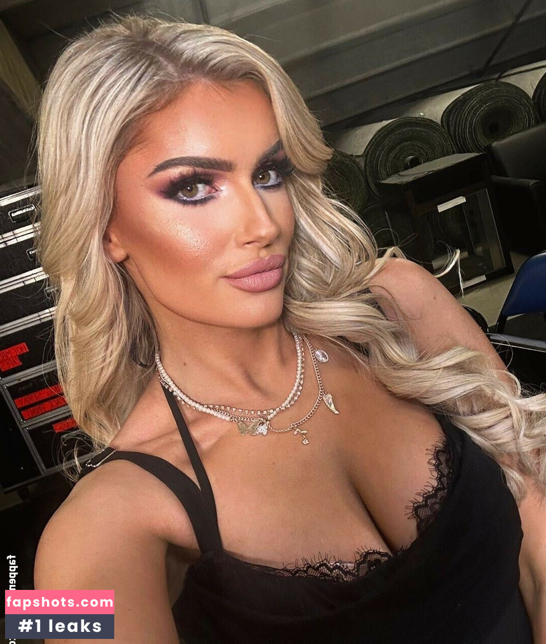 Mariah May gallery photo #238