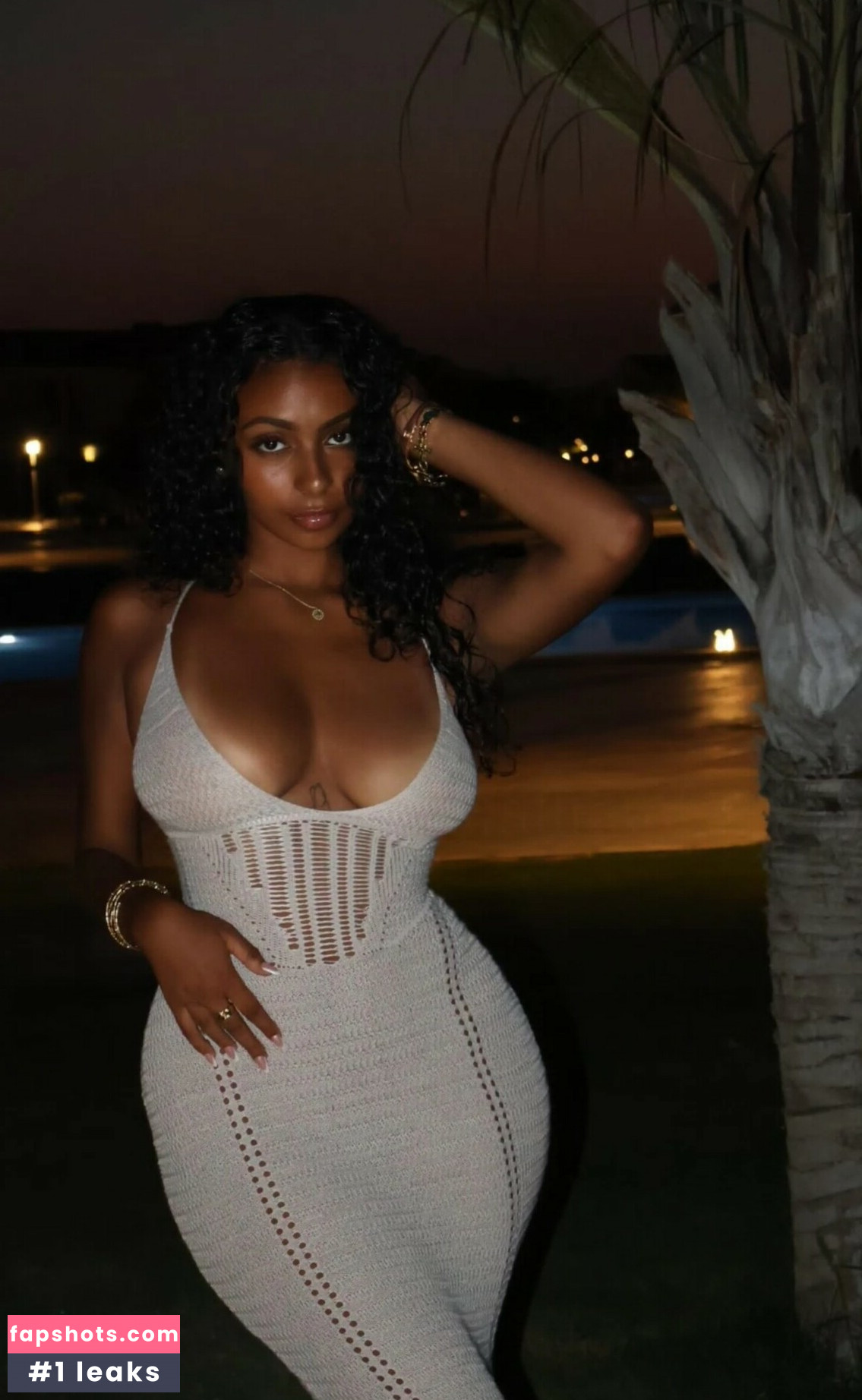 Mariahellie gallery photo #16