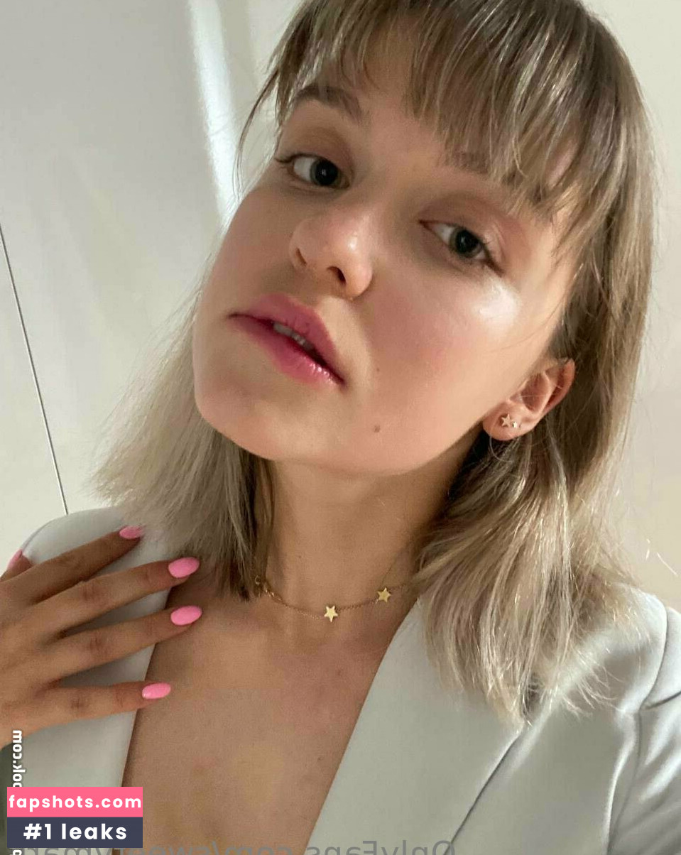 mariaholovko gallery photo #4