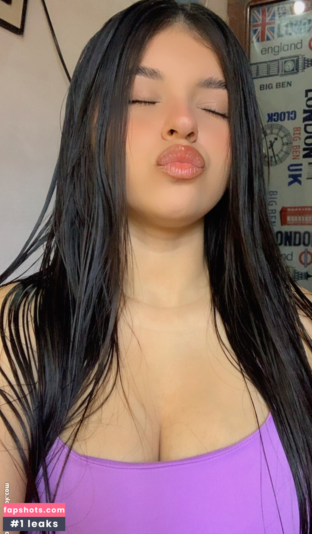 Mariana Cristaldo gallery photo #5