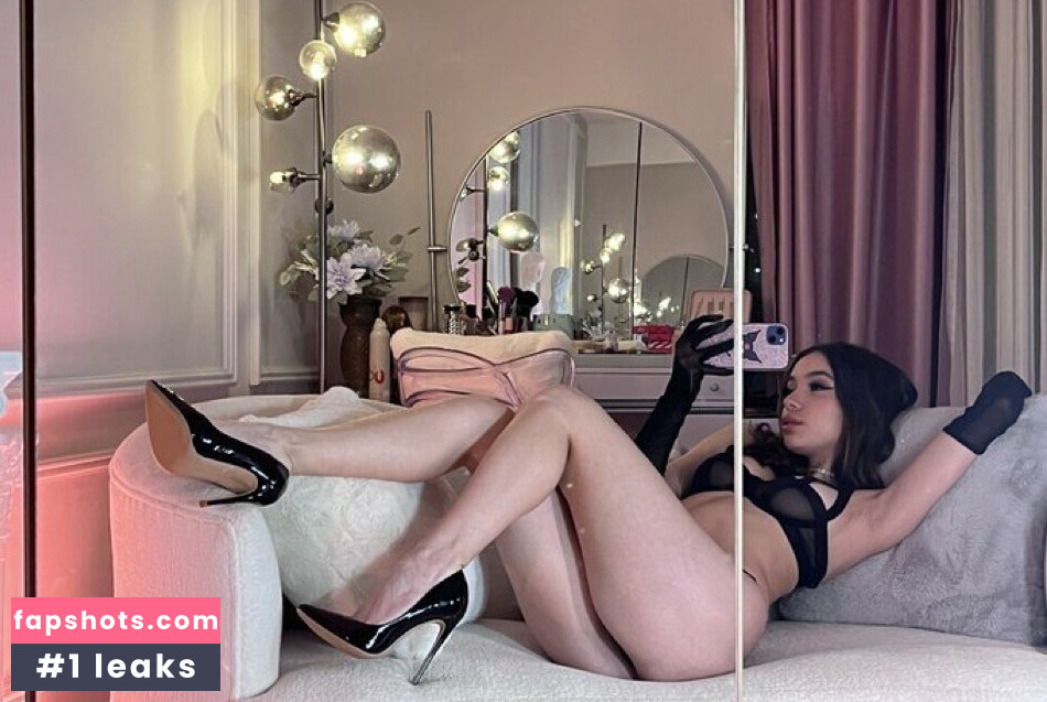 Mariana Cruz gallery photo #20