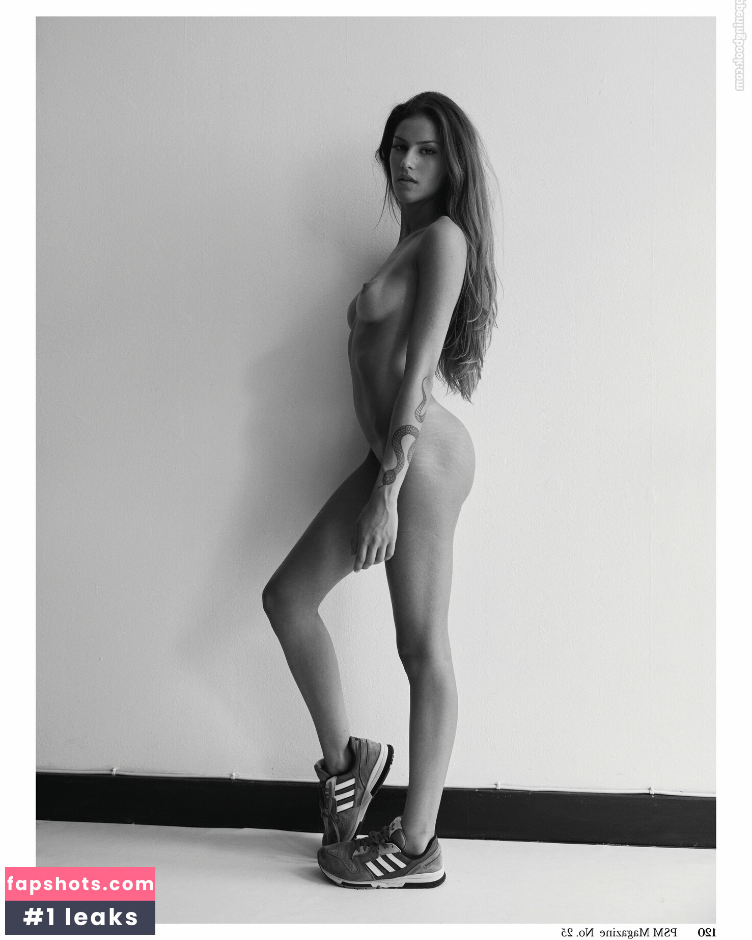 Mariana Ferreira gallery photo #27