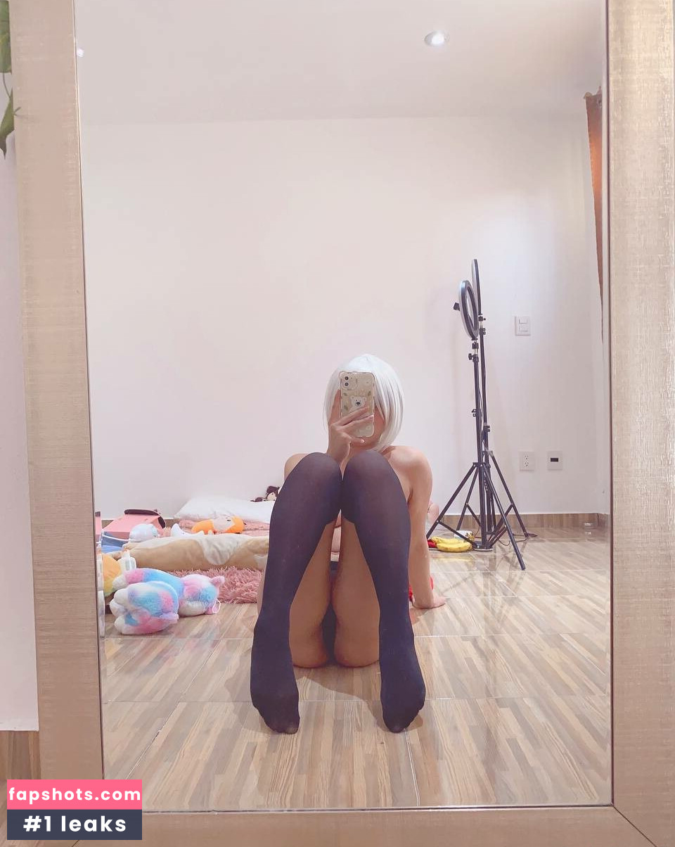 Mariana Kuyuri gallery photo #7