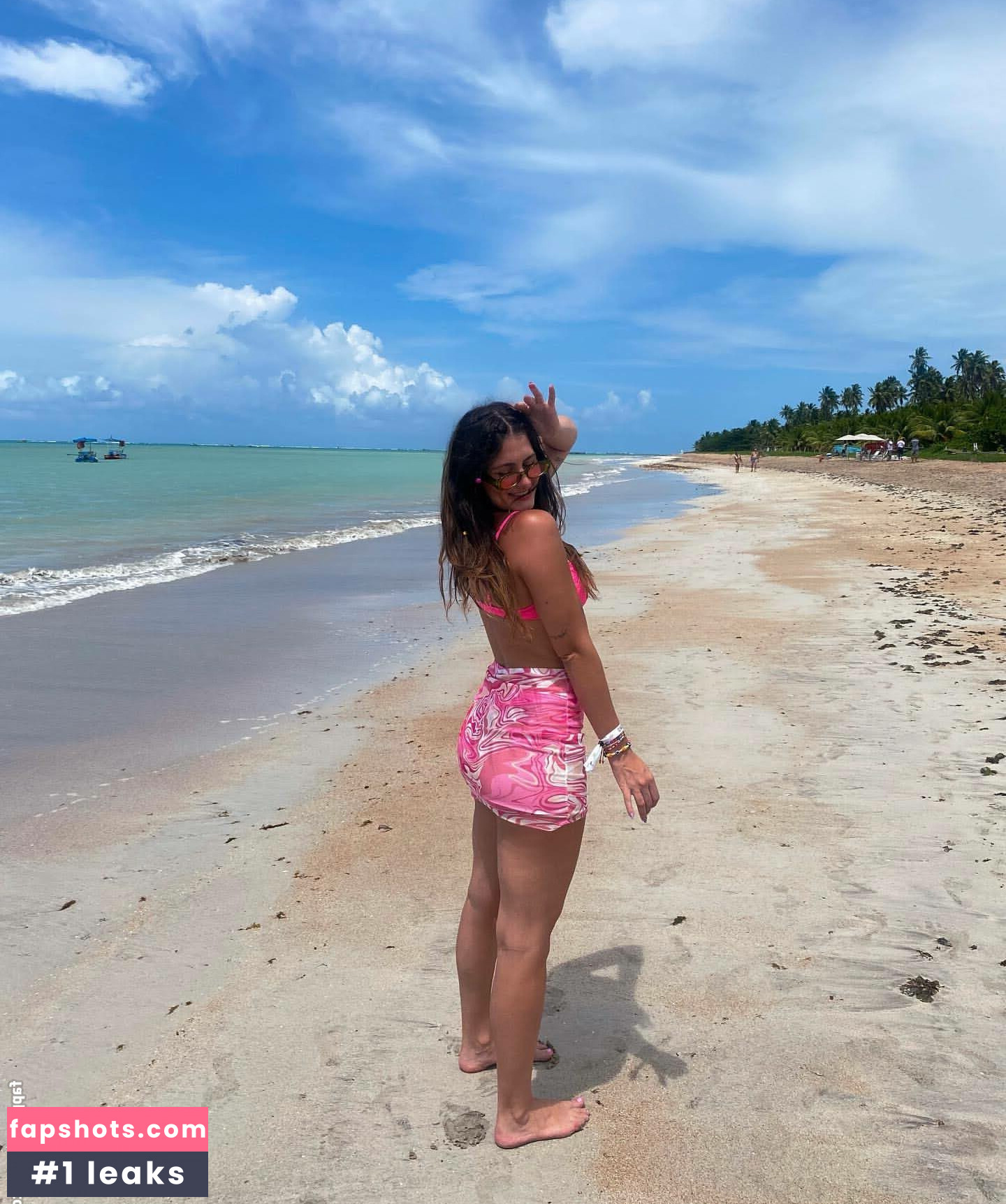 Mariana Nery gallery photo #14