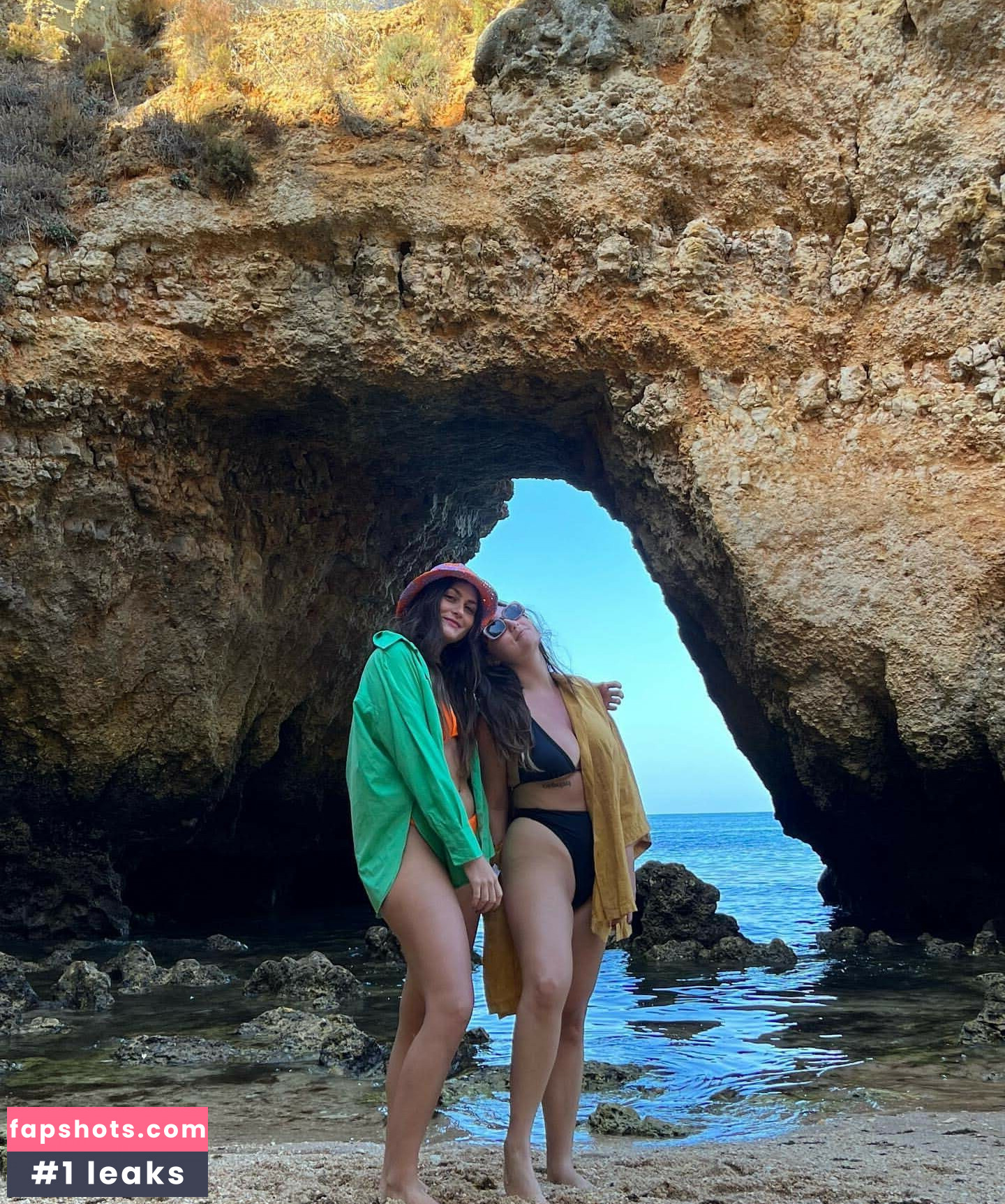 Mariana Nery gallery photo #4