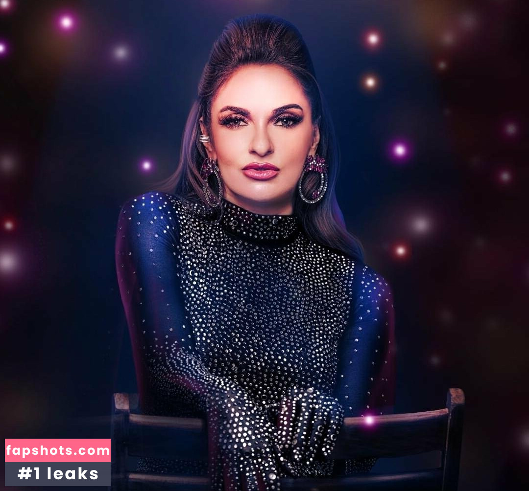 Mariana Seoane gallery photo #16