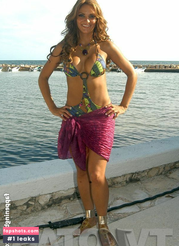 Mariana Seoane gallery photo #3