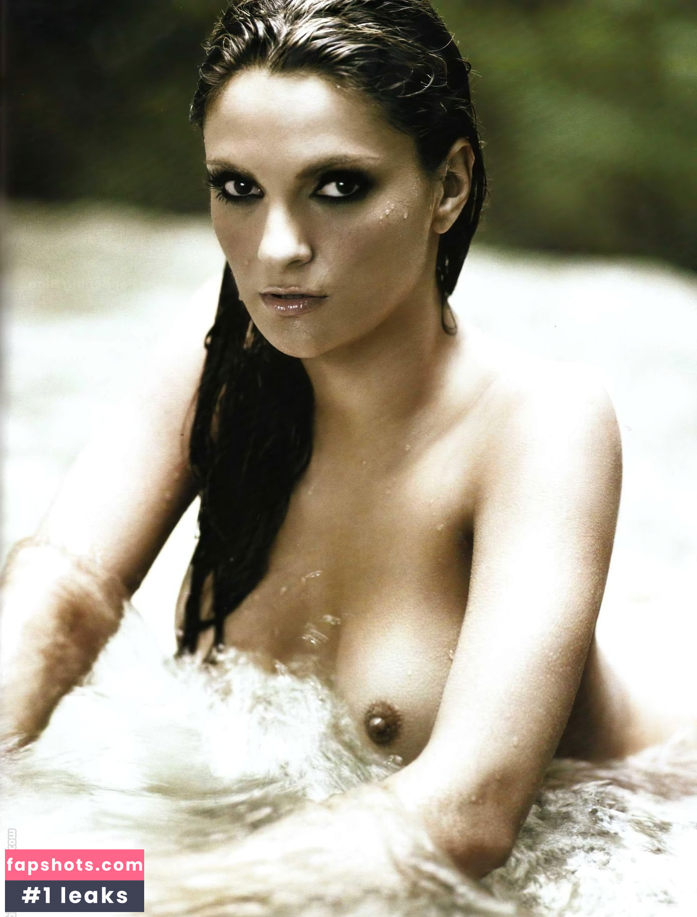 Mariana Seoane gallery photo #33