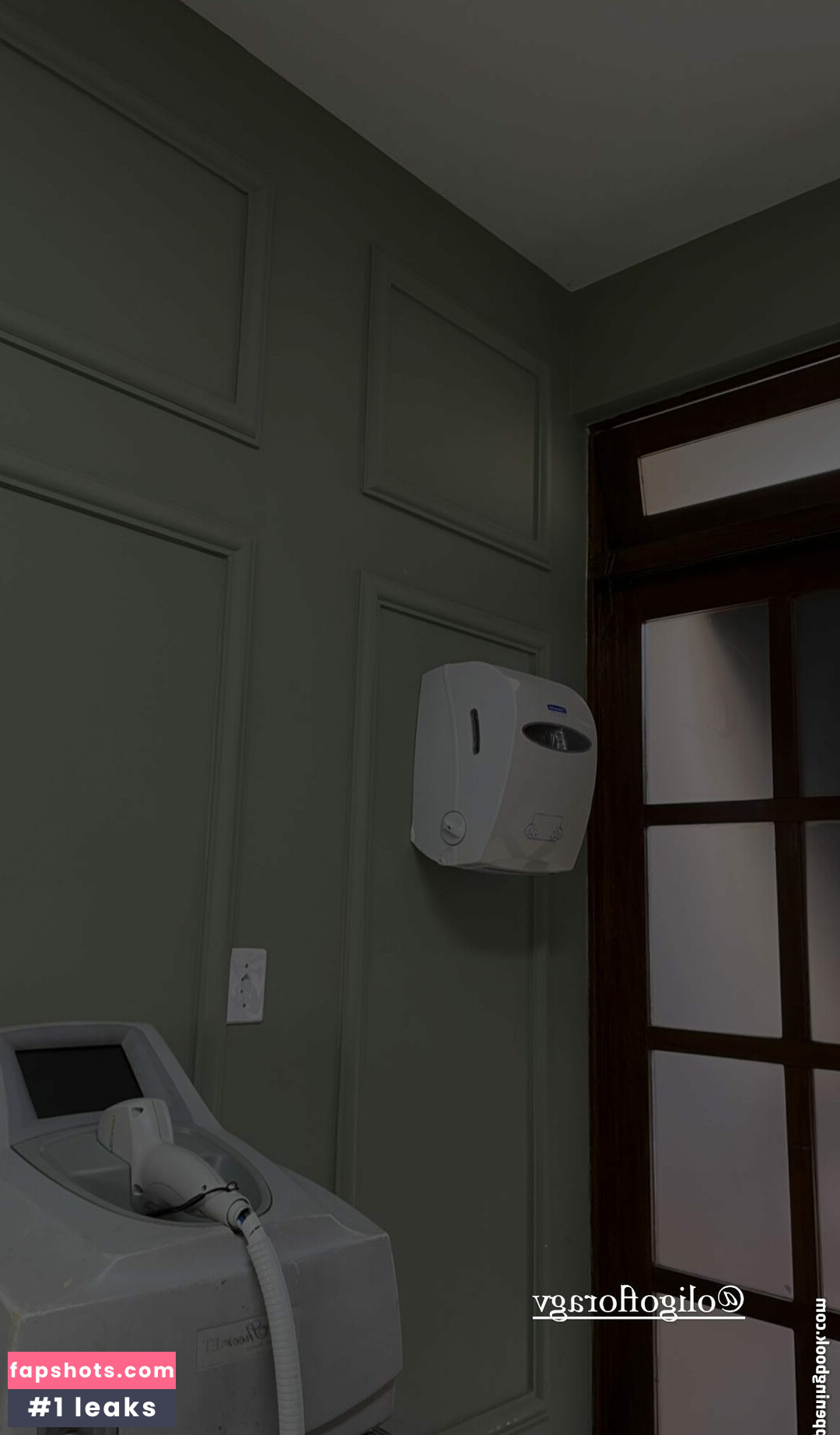 Mariana Vill gallery photo #12