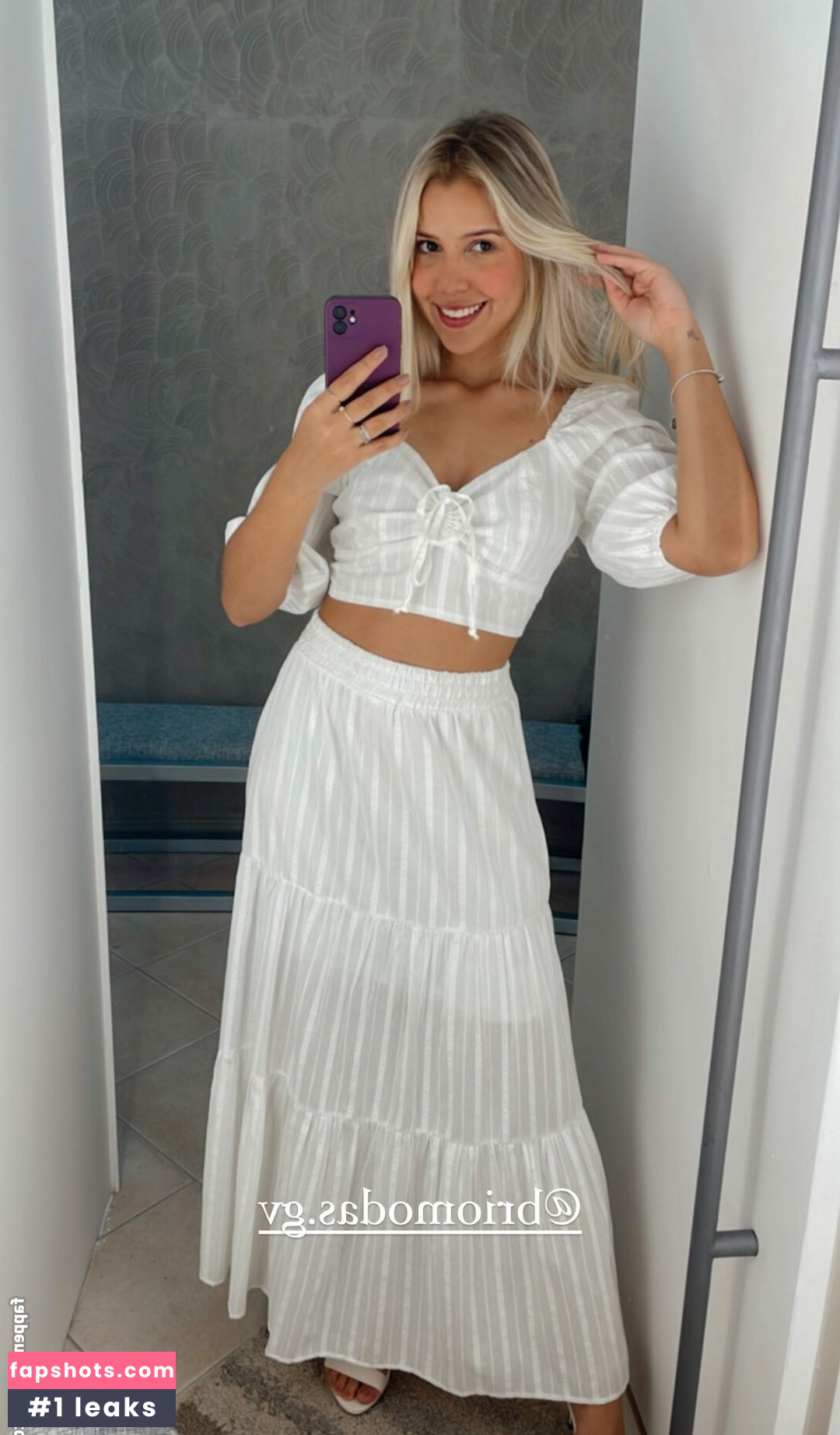 Mariana Vill gallery photo #21