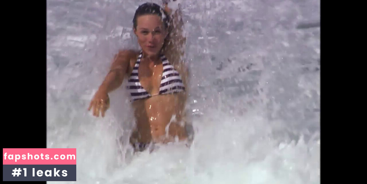 Mariana Ximenes gallery photo #6